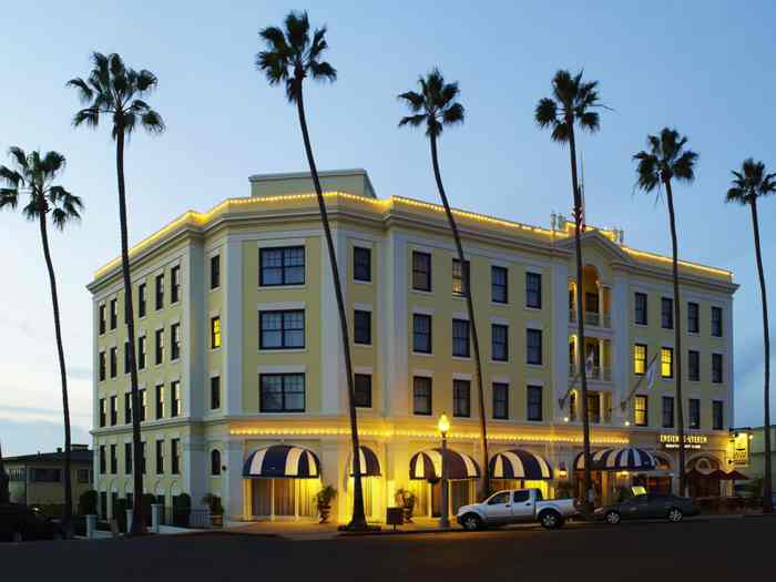 Jolla la colonial hotel grande hotels diego san review glam historic hollywood rates vip yellow ll learn why lajolla