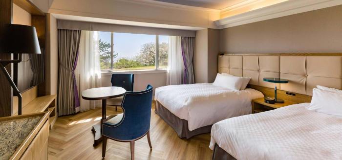 Kawana hotel twin ocean rooms